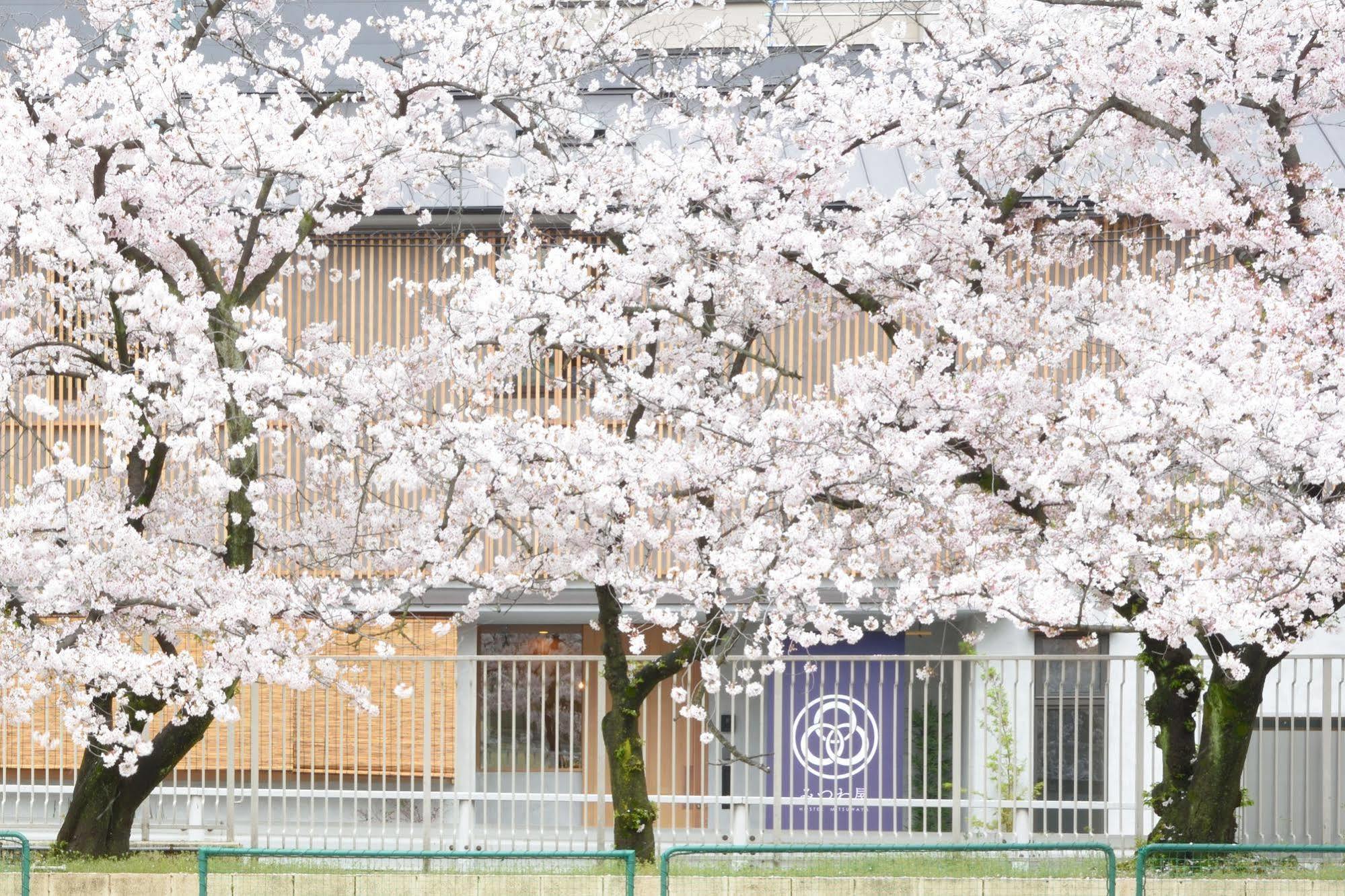 Hostel Mitsuwaya Ōsaka Eksteriør bilde